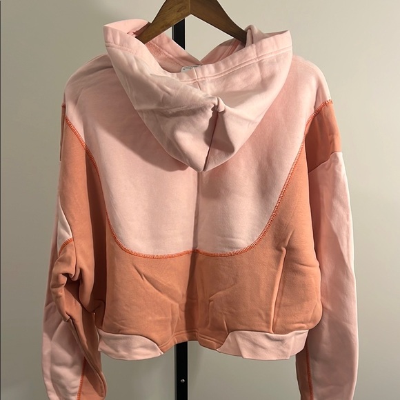 Nike Cropped Pink and Orange Hoodie, women’s XL - Picture 3 of 5